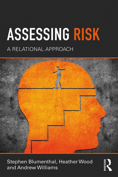 Produktbild: Assessing Risk