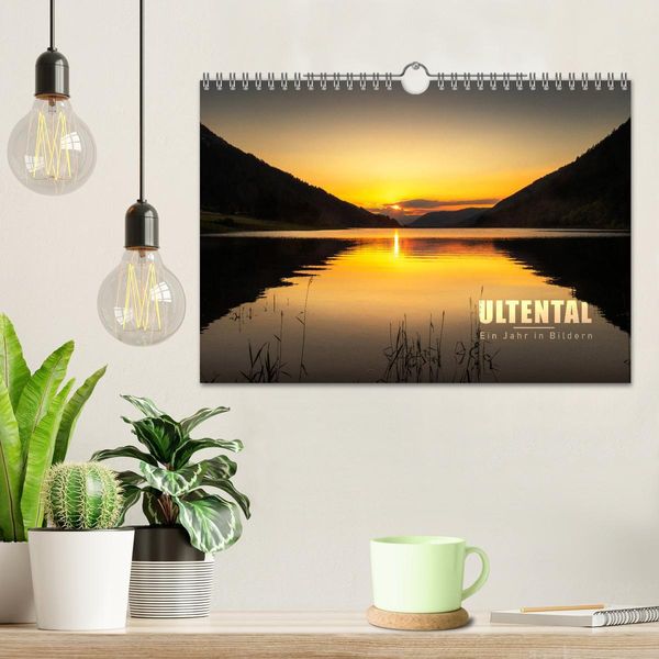 Produktbild: Ultental - Ein Jahr in Bildern (Wandkalender 2026 DIN A4 quer), CALVENDO Monatskalender