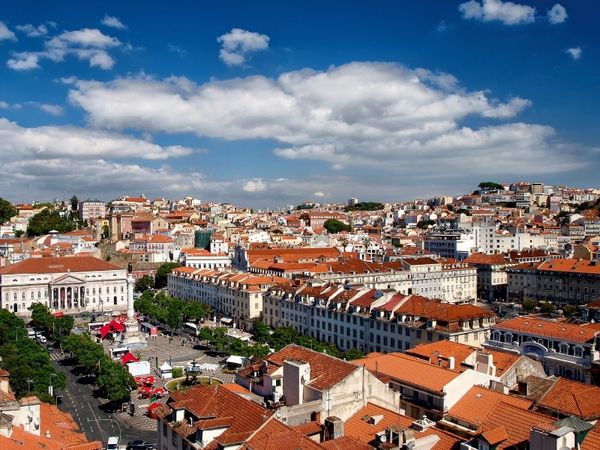 Produktbild: CALVENDO Puzzle Lissabon - Blick &uuml;ber den Rossio | 1000 Teile Lege-Gr&ouml;&szlig;e 64x48cm Foto-Puzzle f&uuml;r gl&uuml;ckliche Stunden