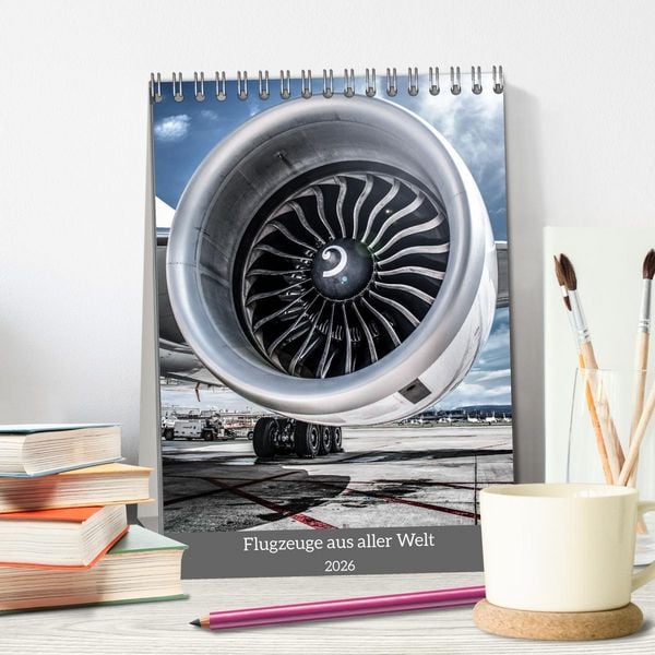 Produktbild: Flugzeuge aus aller Welt (Tischkalender 2026 DIN A5 hoch), CALVENDO Monatskalender