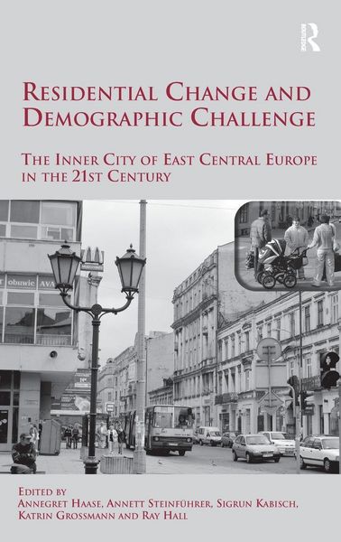 Produktbild: Residential Change and Demographic Challenge