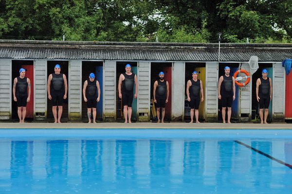 Produktbild: Swimming with Men