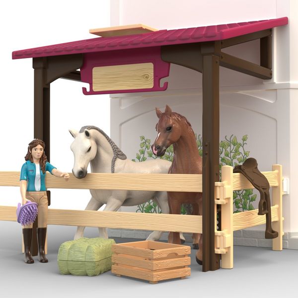 Produktbild: schleich&reg; 42785 Lakeside Villa & Paddock, Reiterhof