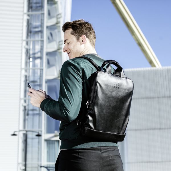 Produktbild: Moleskine klassische vertikale Digitalger&auml;te-Tasche Schwarz