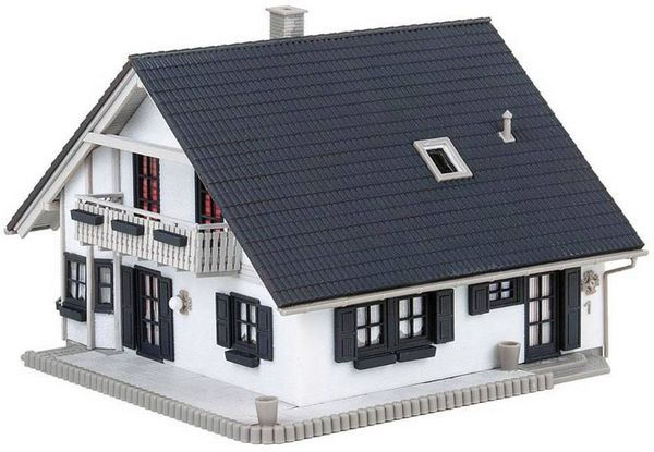Produktbild: Faller 130640 H0 Saniertes Einfamilienhaus