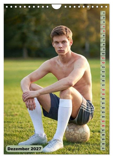Produktbild: Nachspielzeit - Athletische Fu&szlig;baller - sinnlich und intensiv (Wandkalender 2027 DIN A4 hoch), CALVENDO Monatskalender