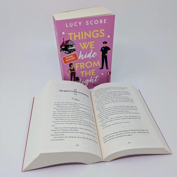 Produktbild: Things We Hide From The Light