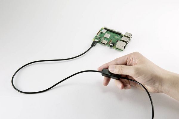 Produktbild: Renkforce Strom-Kabel Raspberry Pi&reg;, BBC micro:bit [1x USB 2.0 Stecker A - 1x USB 2.0 Stecker Micro-B] 1.00 m Schwarz inkl. Ein/Aus-Schalter