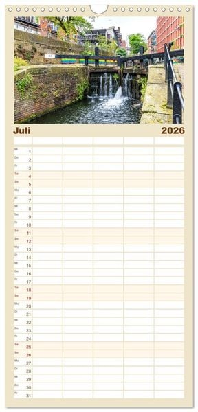 Produktbild: Familienplaner 2026 - Faszination Manchester mit 5 Spalten (Wandkalender, 21 x 45 cm) CALVENDO