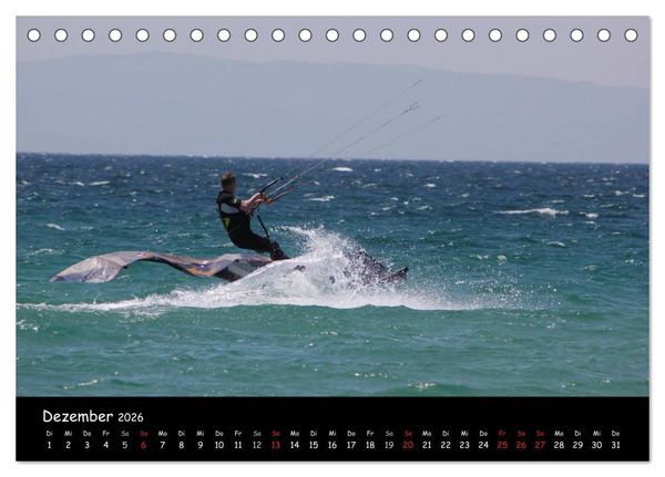 Produktbild: Kitesurfen &ndash; Faszination auf dem Wasser (Tischkalender 2026 DIN A5 quer), CALVENDO Monatskalender