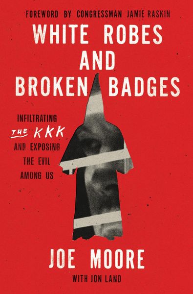 Produktbild: White Robes and Broken Badges