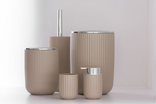 Produktbild: WC-Garnitur Mod. Agropoli Beige, aus Kunststoff