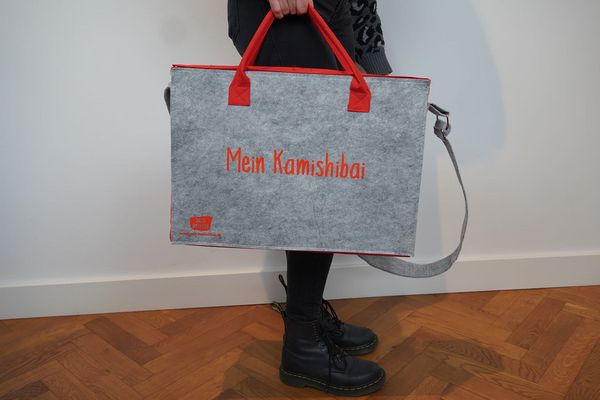 Produktbild: Tragetasche und Umh&auml;ngetasche "Mein Kamishibai"