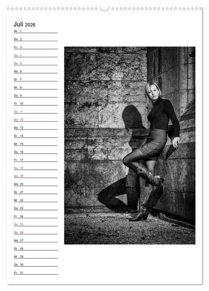 Produktbild: Mode in schwarz und wei&szlig; (Wandkalender 2026 DIN A2 hoch), CALVENDO Monatskalender