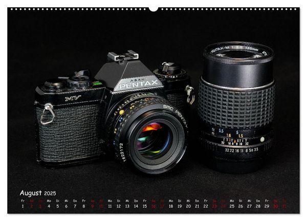 Produktbild: Legend&auml;re Kameras der Marke Pentax (hochwertiger Premium Wandkalender 2025 DIN A2 quer), Kunstdruck in Hochglanz