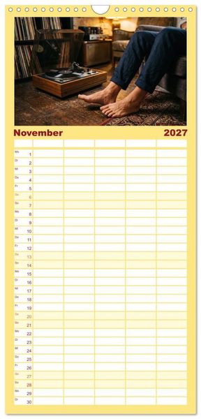 Produktbild: Familienplaner 2027 - Unten Ohne - Barfu&szlig; durchs Jahr mit 5 Spalten (Wandkalender, 21 x 45 cm) CALVENDO