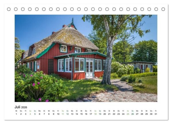 Produktbild: Landh&auml;user mit Charme (Tischkalender 2026 DIN A5 quer), CALVENDO Monatskalender