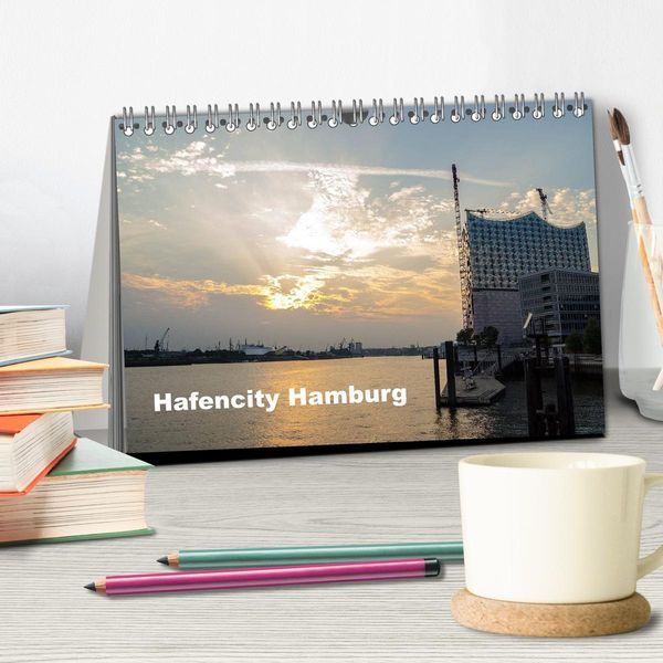 Produktbild: Hafencity Hamburg &ndash; die Perspektive (Tischkalender 2026 DIN A5 quer), CALVENDO Monatskalender