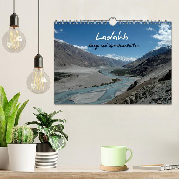 Produktbild: Ladakh, Berge und Spruchweisheiten (Wandkalender 2026 DIN A4 quer), CALVENDO Monatskalender