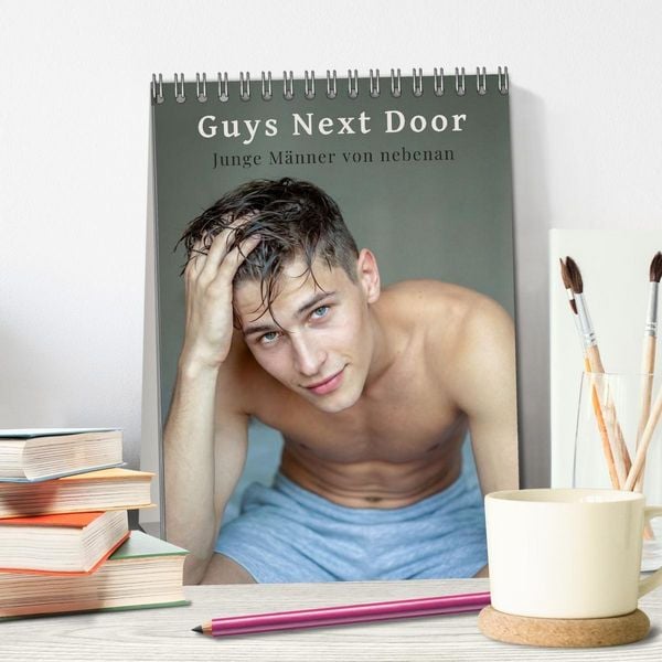 Produktbild: Guys Next Door - Junge M&auml;nner von nebenan (Tischkalender 2027 DIN A5 hoch), CALVENDO Monatskalender