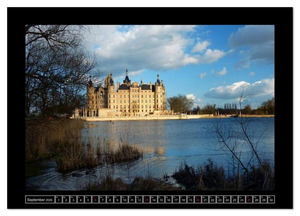 Produktbild: Residenzstadt Schwerin (hochwertiger Premium Wandkalender 2026 DIN A2 quer), Kunstdruck in Hochglanz