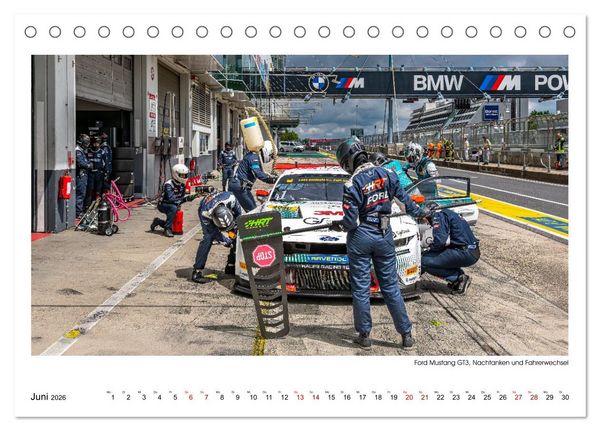 Produktbild: Wilde Mustangs am N&uuml;rburgring (Tischkalender 2026 DIN A5 quer), CALVENDO Monatskalender