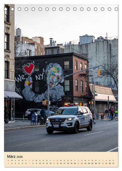 Produktbild: Walls of New York &ndash; Street Art in Farbe (Tischkalender 2026 DIN A5 hoch), CALVENDO Monatskalender