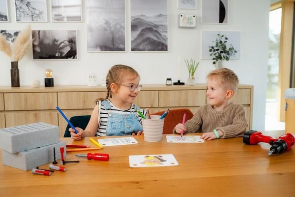 Produktbild: Fischertechnik 579436 - Fischer for Kids, Power-Box, Schrauben-Stecken-Staunen, 28-teilig, f&uuml;r Kinder ab 3 Jahren
