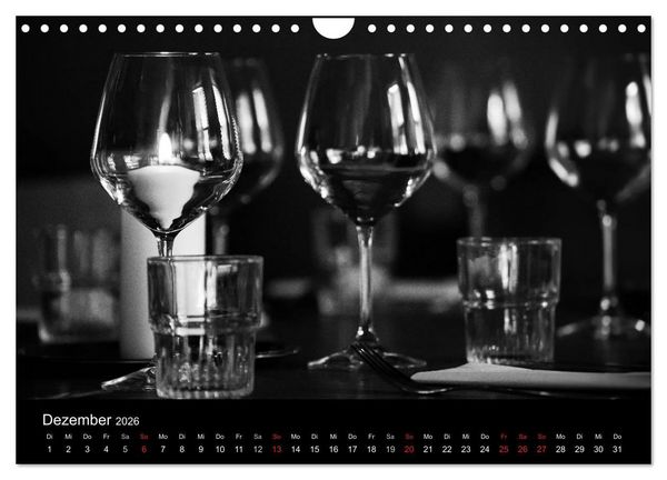 Produktbild: Objekte in schwarz weiss (Wandkalender 2026 DIN A4 quer), CALVENDO Monatskalender
