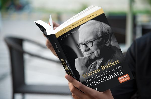 Produktbild: Warren Buffett - Das Leben ist wie ein Schneeball