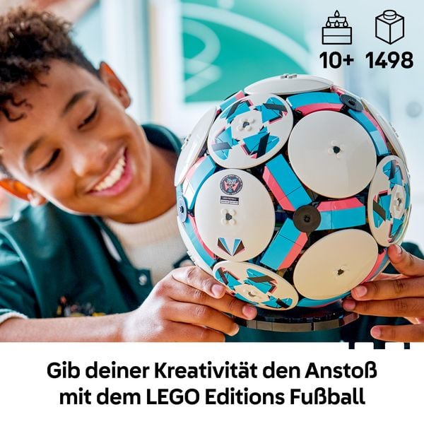 Produktbild: LEGO Editions Fu&szlig;ball Modellbau mit Spielzeug Fu&szlig;ball 43019