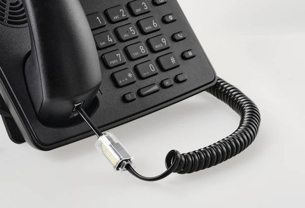 Produktbild: Renkforce Kabel-Entzwirler Adapter [1x RJ10-Stecker 4p4c - 1x RJ10-Buchse 4p4c] 3.00 cm Schwarz (transparent)