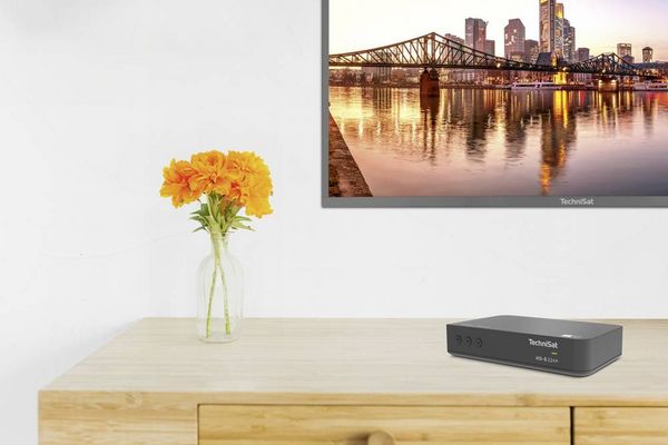 Produktbild: TechniSat HD-S 224+ HD-SAT-Receiver