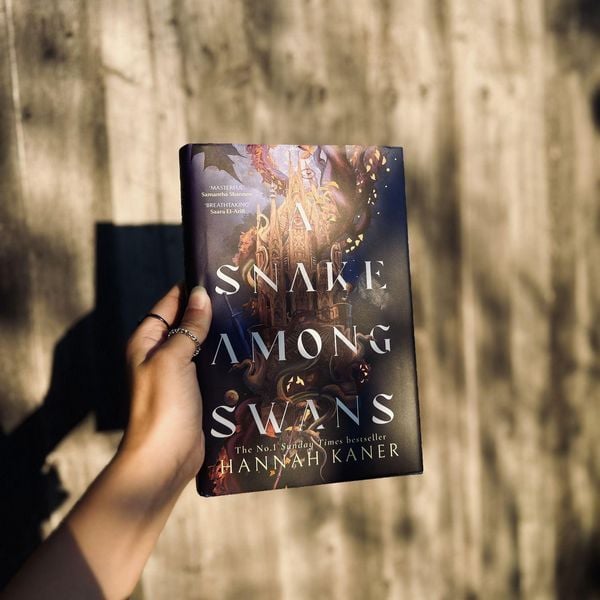 Produktbild: A Snake Among Swans
