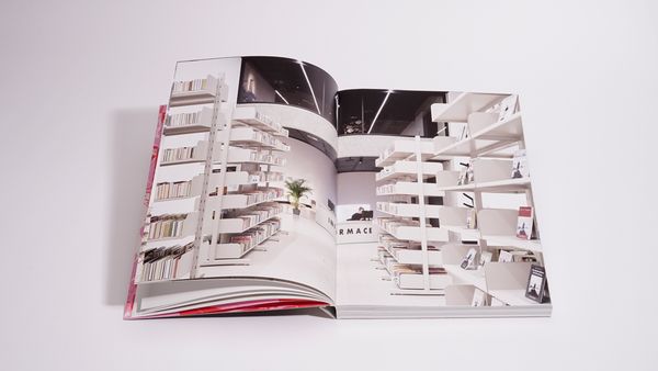 Produktbild: Elmgreen & Dragset &ndash; READ