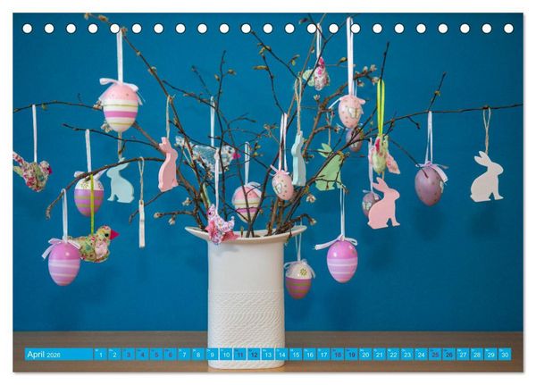 Produktbild: Still Life - Blumen vor der blauen Wand (Tischkalender 2026 DIN A5 quer), CALVENDO Monatskalender