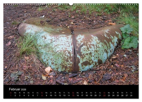 Produktbild: Schrottautos im Kyrk&ouml; Mosse (hochwertiger Premium Wandkalender 2026 DIN A2 quer), Kunstdruck in Hochglanz