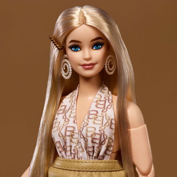 Produktbild: Barbie Signature You Create Mass 03