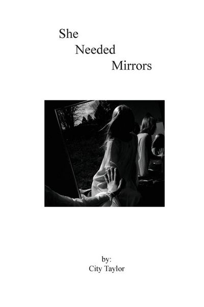 Produktbild: She Needed Mirrors
