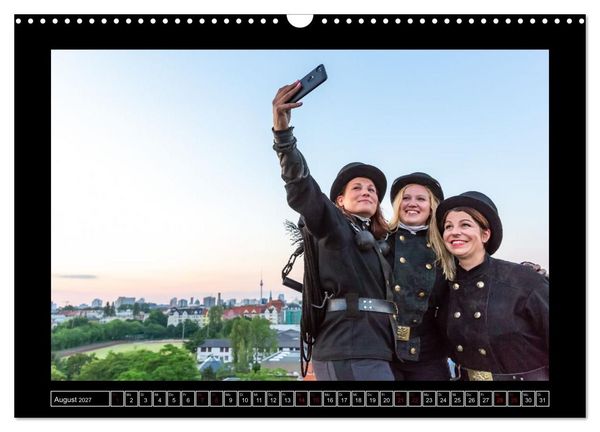 Produktbild: Schornsteinfeger in Berlin - Die Gl&uuml;cklichmacher (Wandkalender 2027 DIN A3 quer), CALVENDO Monatskalender