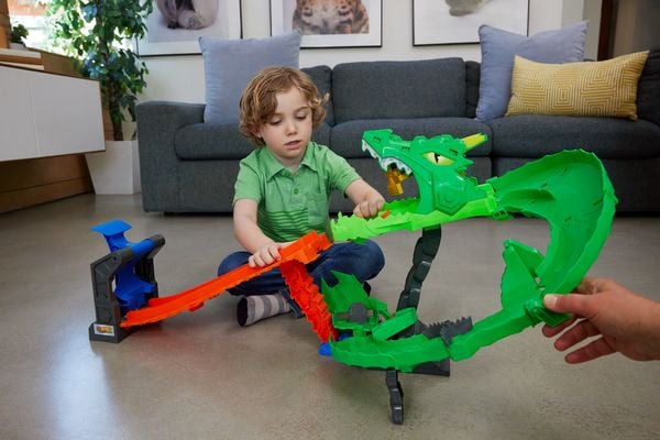Produktbild: Hot Wheels Monster Trucks Drachenangriff