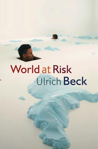 Produktbild: World at Risk