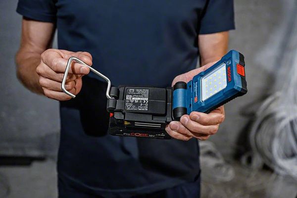 Produktbild: Bosch Professional LED Arbeitsleuchte GLI 18V-800 0601443600