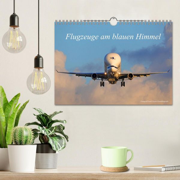 Produktbild: Flugzeuge am blauen Himmel (Wandkalender 2026 DIN A4 quer), CALVENDO Monatskalender