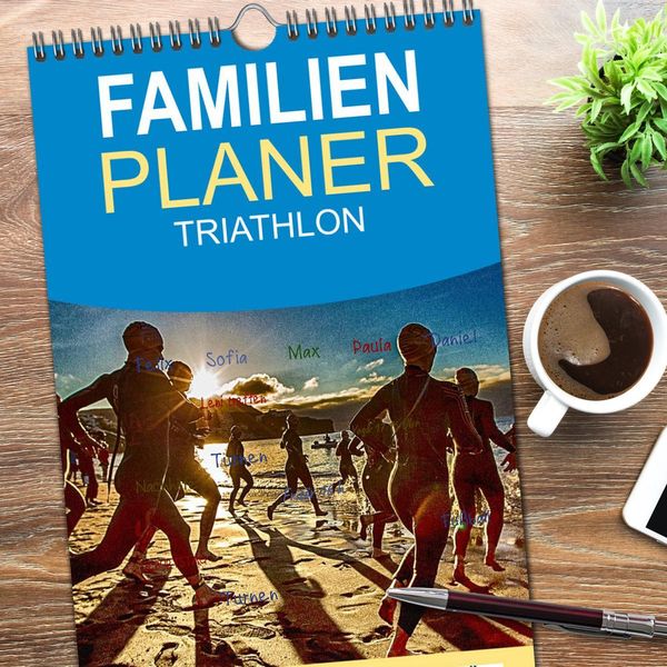 Produktbild: Familienplaner 2026 - TRIATHLON mit 5 Spalten (Wandkalender, 21 x 45 cm) CALVENDO