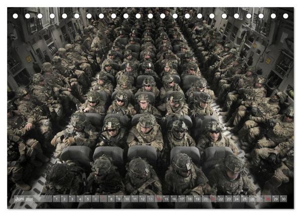 Produktbild: Streitkraft. Milit&auml;rische Impressionen (Tischkalender 2026 DIN A5 quer), CALVENDO Monatskalender