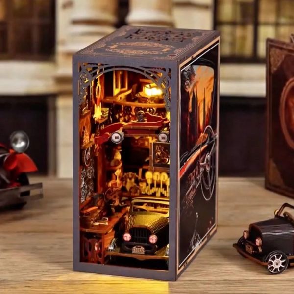 Produktbild: FiguredArt CH02 - DIY Book Nook, Vintage Garage, Puzzle 255 Teile, Miniatur-Diorama