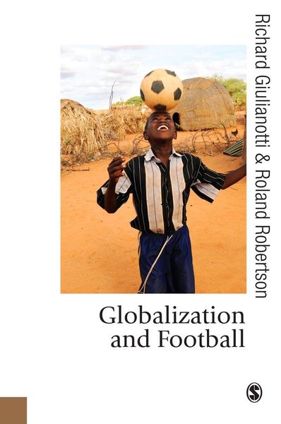 Produktbild: Globalization and Football