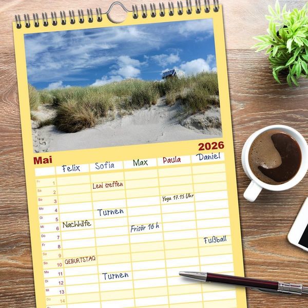 Produktbild: Familienplaner 2026 - Amrum, die Perle in der Nordsee mit 5 Spalten (Wandkalender, 21 x 45 cm) CALVENDO