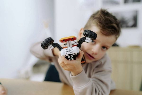 Produktbild: Fischertechnik 576100 - JUNIOR PRO, 7 Modelle, Konstruktionsspielzeug